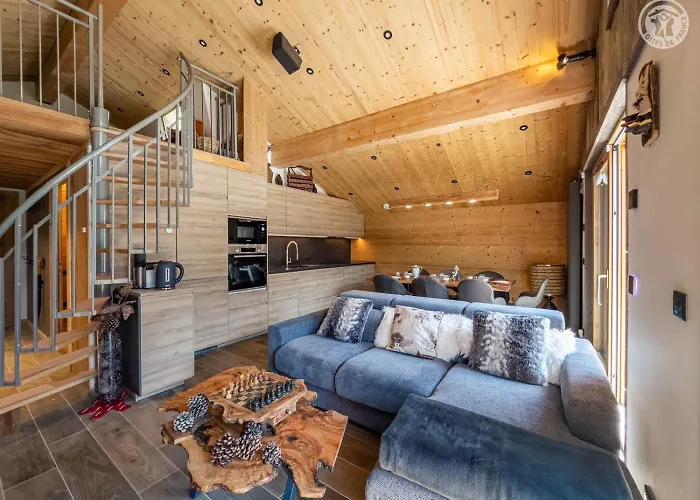 200 M Des Telecabines, Cheminee & Cosy La Plagne