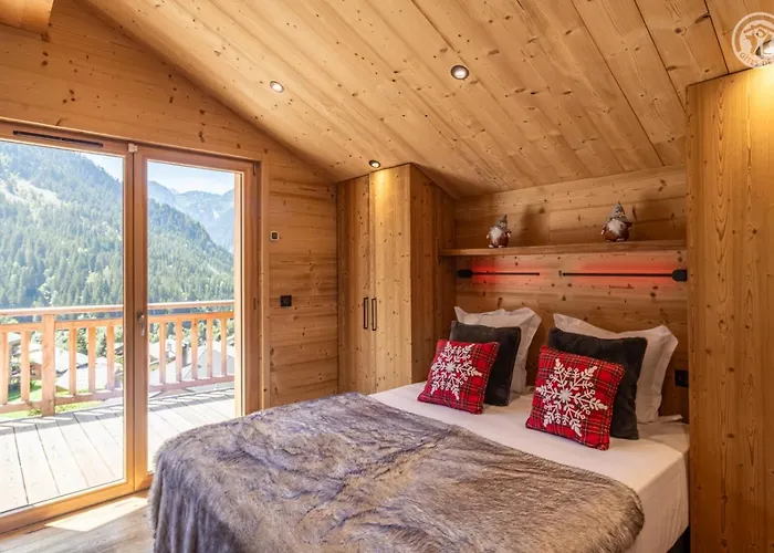 200 M Des Telecabines, Cheminee & Cosy * La Plagne